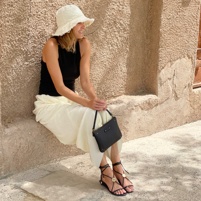 Pouch Black – With My Sands